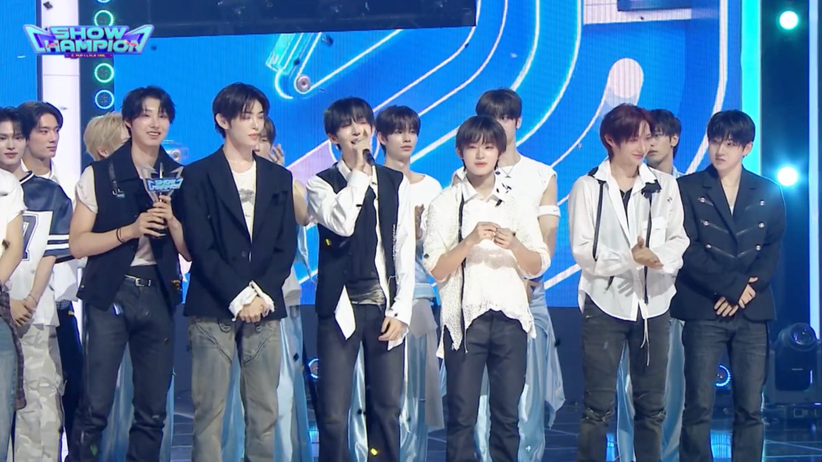 官方圖片 — MBC M《Show Champion》播出畫面（Topstar News）